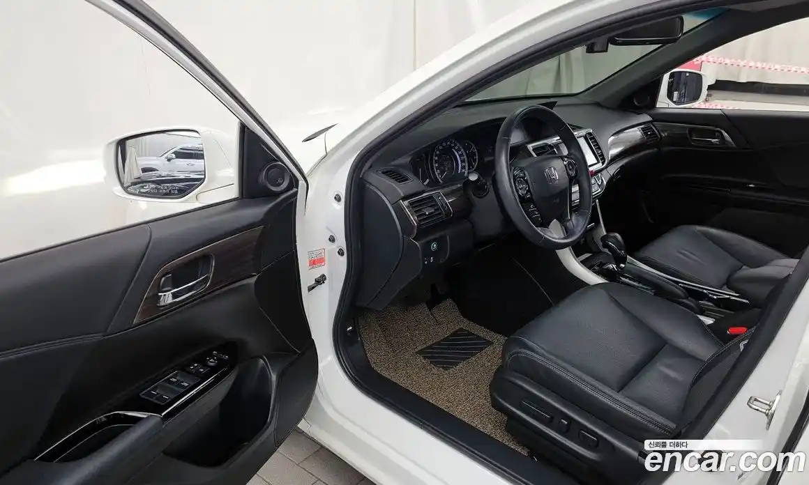 Honda Accord 2017 2.4 Автомат в Москве № 170551, фото 16