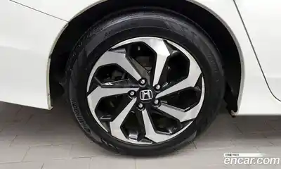 Honda Accord 2017 2.4 Автомат в Москве № 170551, миниатюра 5