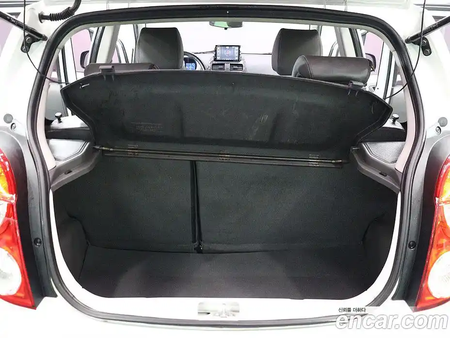 Chevrolet Spark 2015 1.0 Автомат в Москве № 174849, фото 5