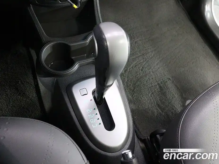 Chevrolet Spark 2015 1.0 Автомат в Москве № 174849, фото 8