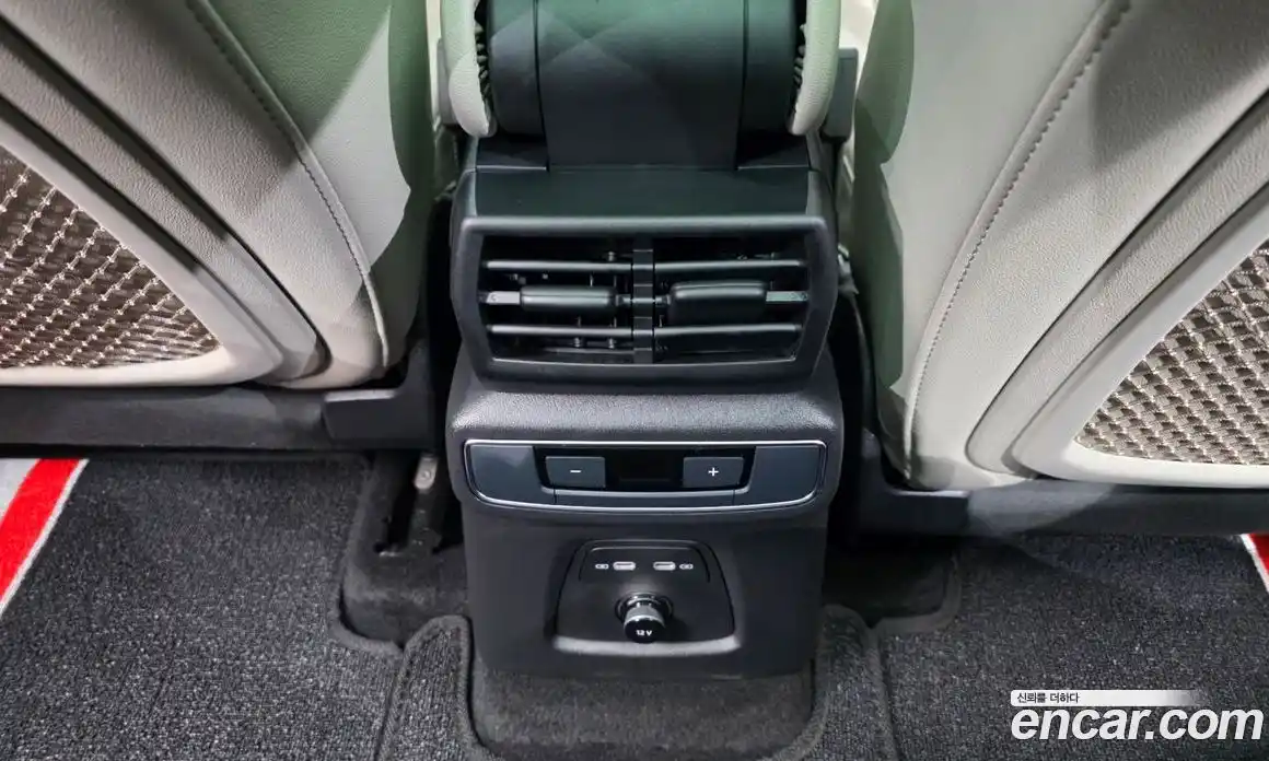 Audi Q4 e-tron 2025 0.2 Автомат в Москве № 176328, фото 19