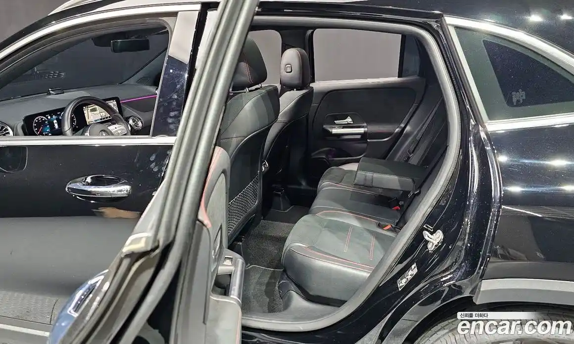 Mercedes-Benz GLA-Class 2023 2.0 Автомат в Москве № 176846, фото 9