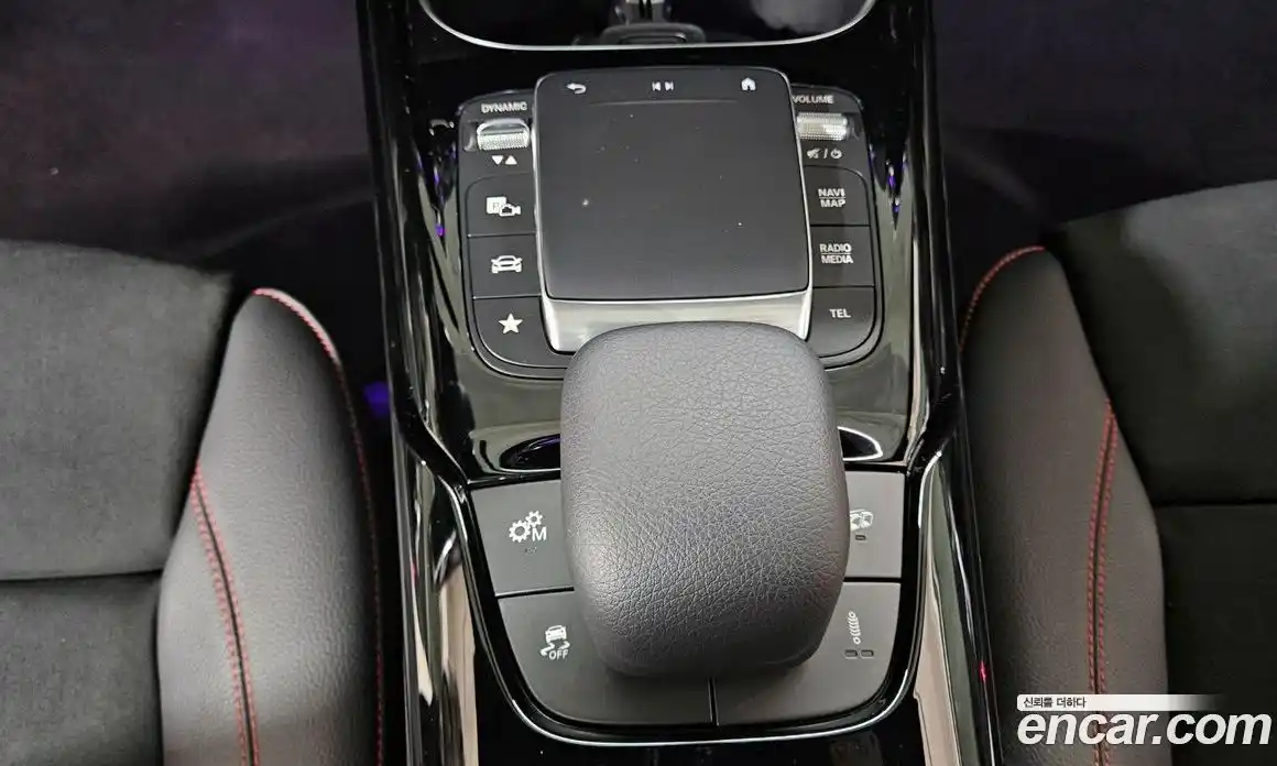 Mercedes-Benz A-Class 2023 2.0 Автомат в Москве № 178010, фото 9