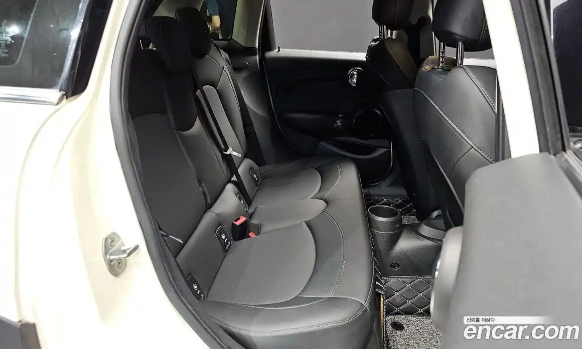 Mini Cooper 2019 1.5 Автомат в Москве № 179528, фото 12