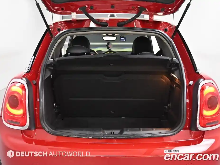 Mini Cooper 2017 1.5 Автомат в Москве № 183205, фото 20