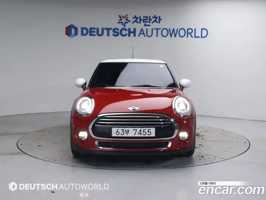 Mini Cooper 2017 1.5 Автомат в Москве № 183205, фото 3