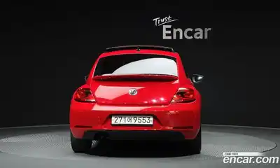 Volkswagen Beatle 2014 2.0 Автомат в Москве № 185082, миниатюра 4