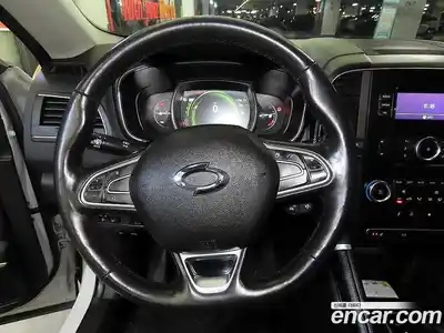 Renault QM6 2023 2.0 Автомат в Москве № 186576, миниатюра 8