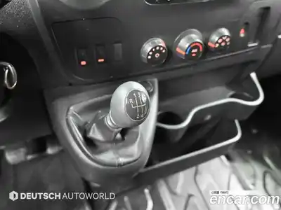 Renault Master 2020 2.3 Механическая в Москве № 186706, миниатюра 9