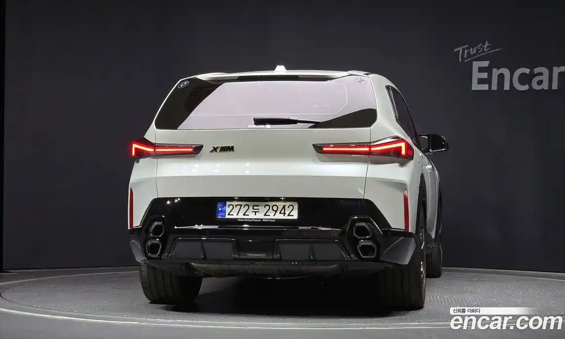 BMW XM 2023 4.4 Автомат в Москве № 187148, фото 3