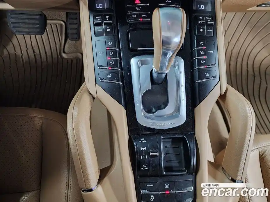 Porsche Cayenne 2015 3.0 Автомат в Москве № 187509, фото 15