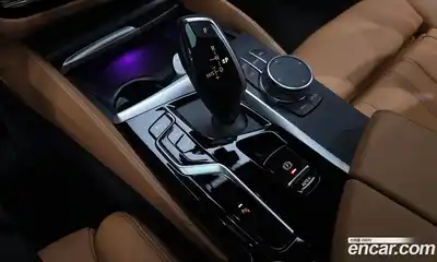 BMW 5-Series 2023 2.0 Автомат в Москве № 188307, миниатюра 2