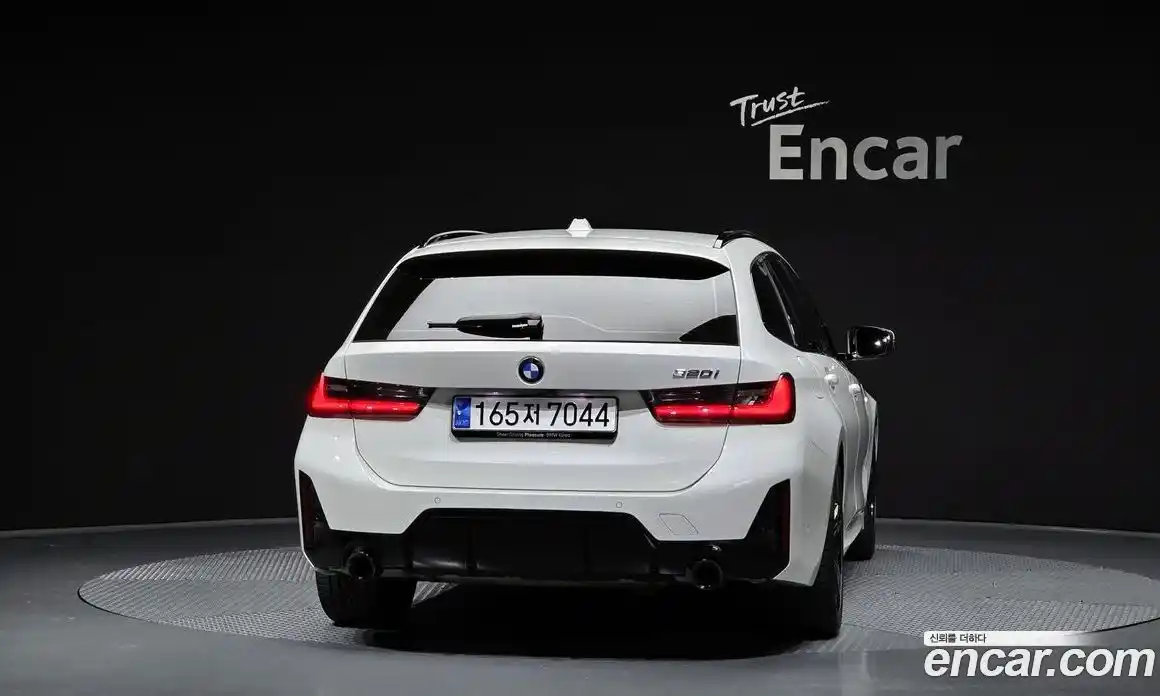 BMW 3-Series 2024 2.0 Автомат в Москве № 192440, фото 15