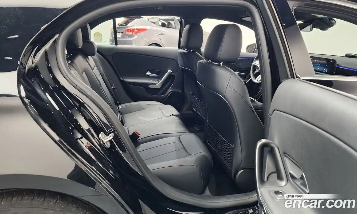 Mercedes-Benz A-Class 2025 2.0 Автомат в Москве № 193546, фото 2