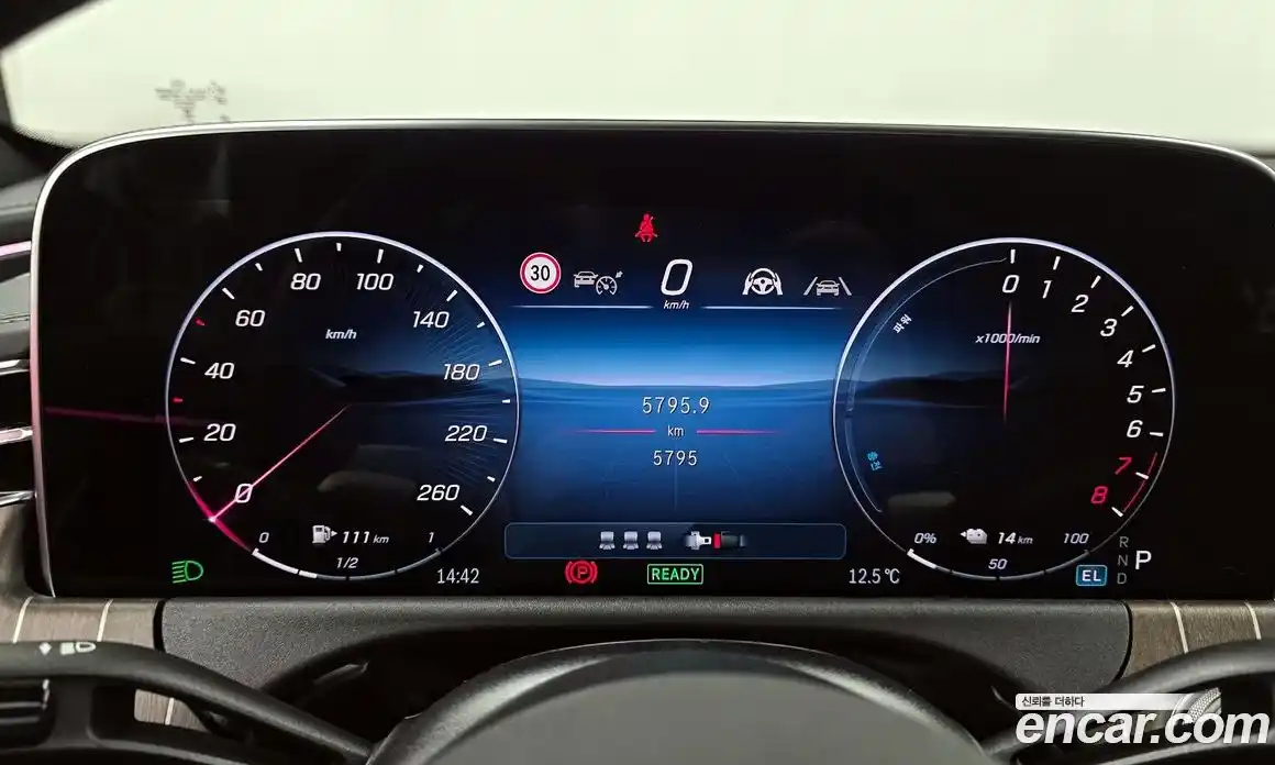 Mercedes-Benz E-Class 2025 2.0 Автомат в Москве № 193858, фото 19