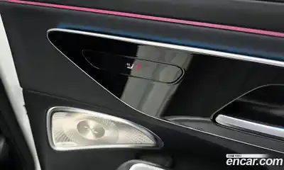 Mercedes-Benz E-Class 2025 2.0 Автомат в Москве № 193858, миниатюра 7