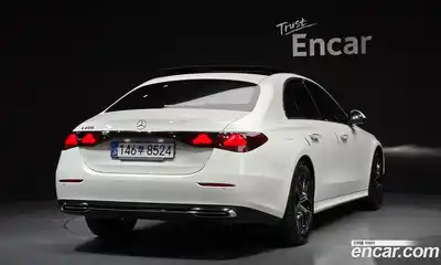 Mercedes-Benz E-Class 2025 2.0 Автомат в Москве № 193901, миниатюра 2