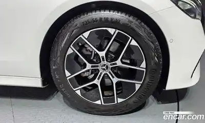 Mercedes-Benz E-Class 2025 2.0 Автомат в Москве № 193901, миниатюра 5