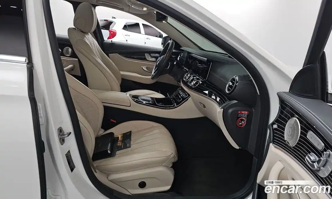 Mercedes-Benz E-Class 2021 3.0 Автомат в Москве № 194049, фото 13