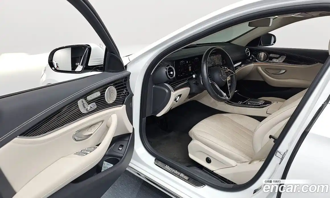 Mercedes-Benz E-Class 2021 3.0 Автомат в Москве № 194049, фото 19