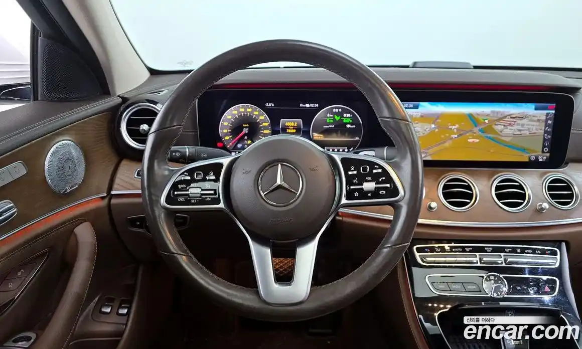 Mercedes-Benz E-Class 2019 2.0 Автомат в Москве № 194939, фото 16