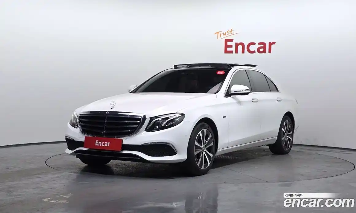 Mercedes-Benz E-Class 2019 2.0 Автомат в Москве № 194939, фото 4