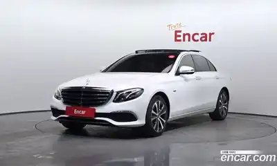 Mercedes-Benz E-Class 2019 2.0 Автомат в Москве № 194939, миниатюра 4