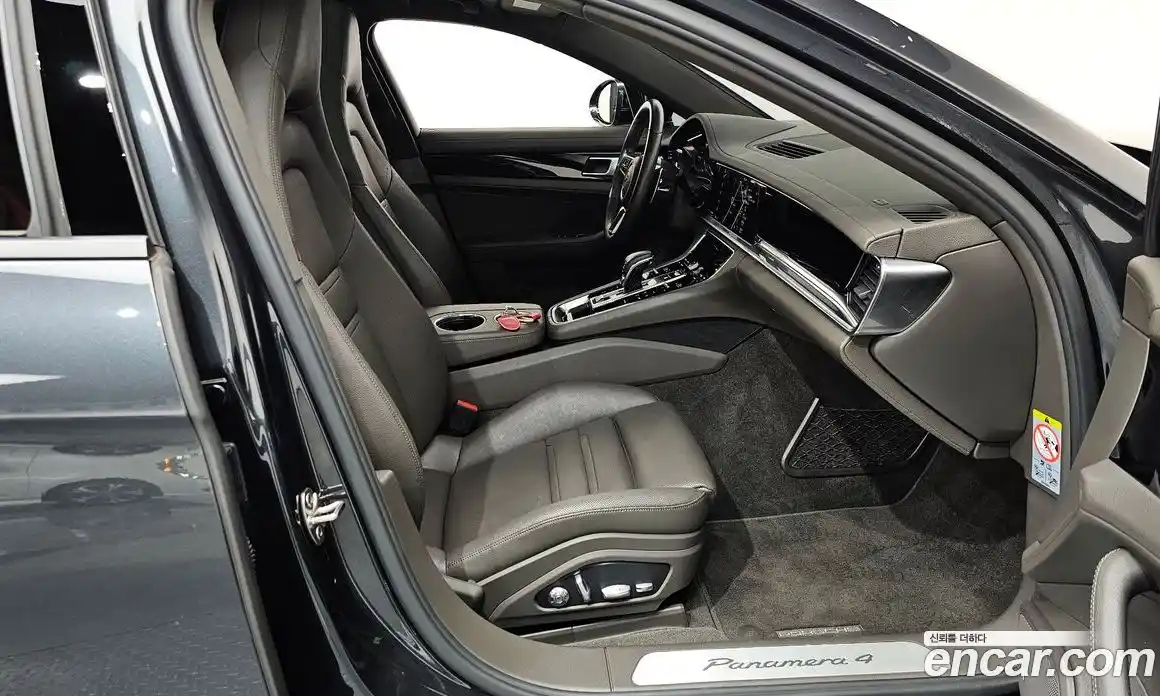 Porsche Panamera 2018 3.0 Автомат в Москве № 197564, фото 13