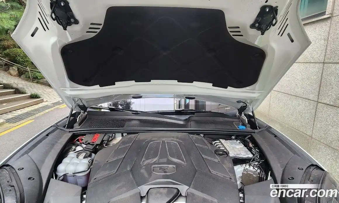 Porsche Cayenne 2024 3.0 Автомат в Москве № 197860, фото 8