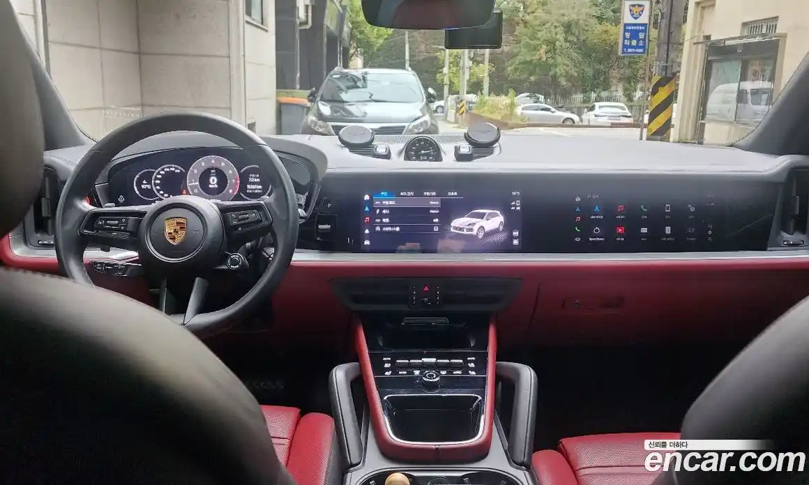 Porsche Cayenne 2024 3.0 Автомат в Москве № 197860, фото 10