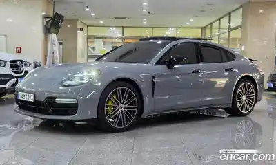 Porsche Panamera, 2018