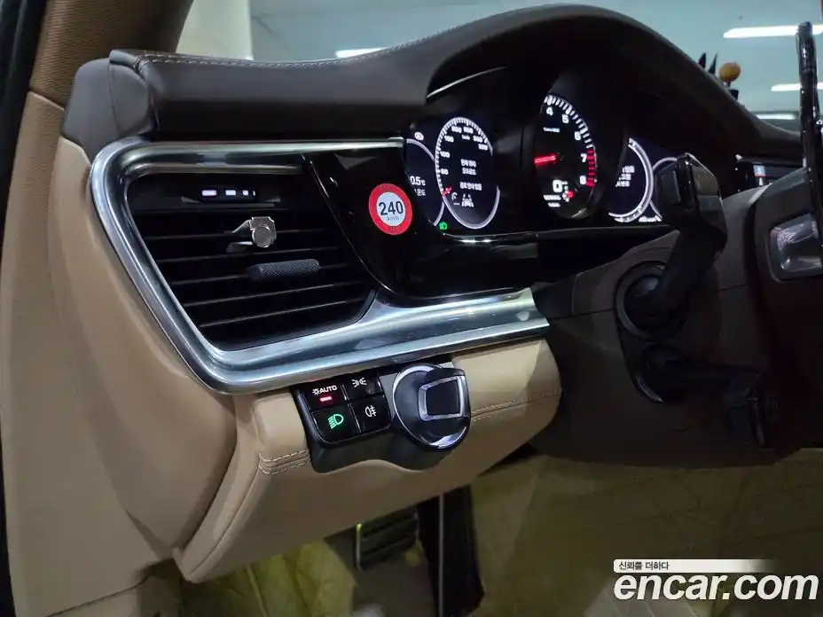 Porsche Panamera 2018 2.9 Автомат в Москве № 197942, фото 14