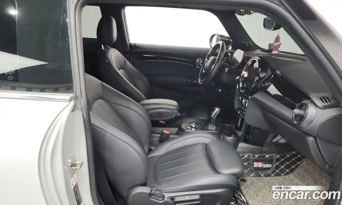 Mini Cooper 2022 2.0 Автомат в Москве № 198355, фото 11