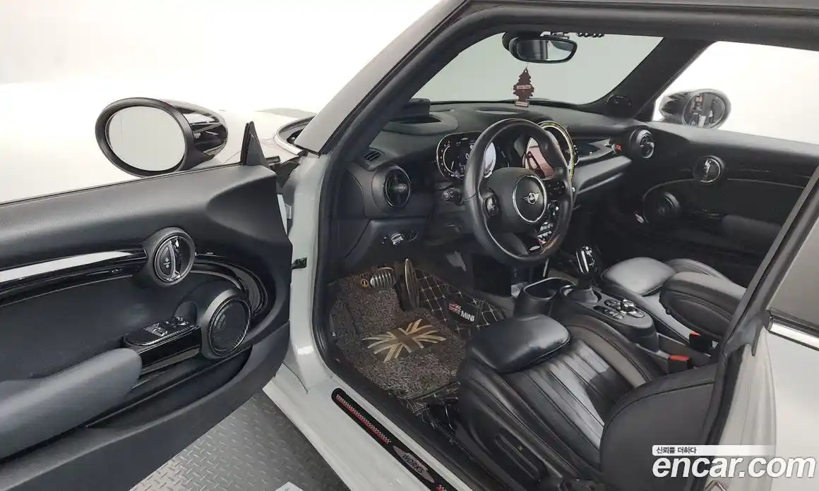 Mini Cooper 2022 2.0 Автомат в Москве № 198355, фото 5