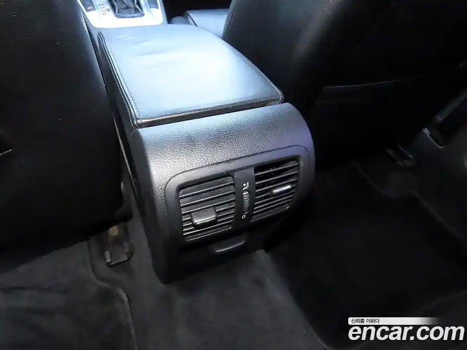 Volkswagen Passat 2009 2.0 Автомат в Москве № 199364, фото 15