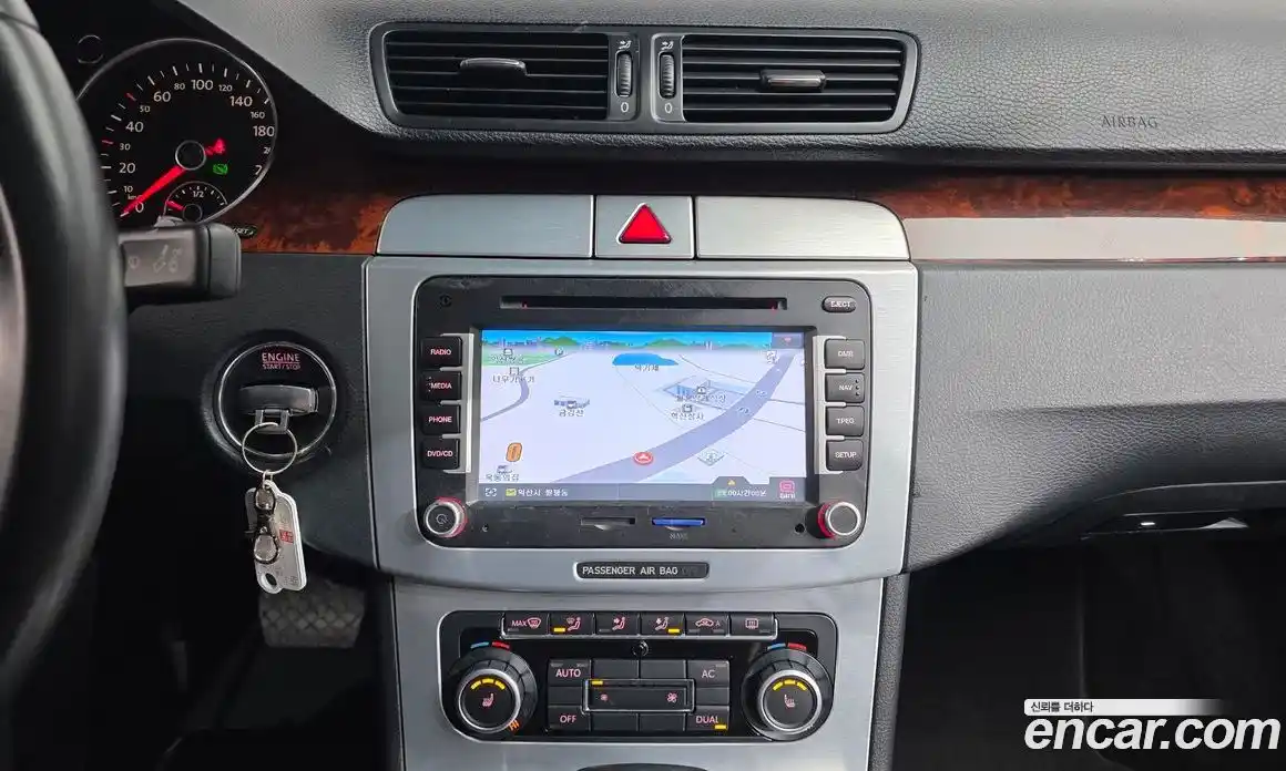 Volkswagen Passat 2011 2.0 Автомат в Москве № 201142, фото 15