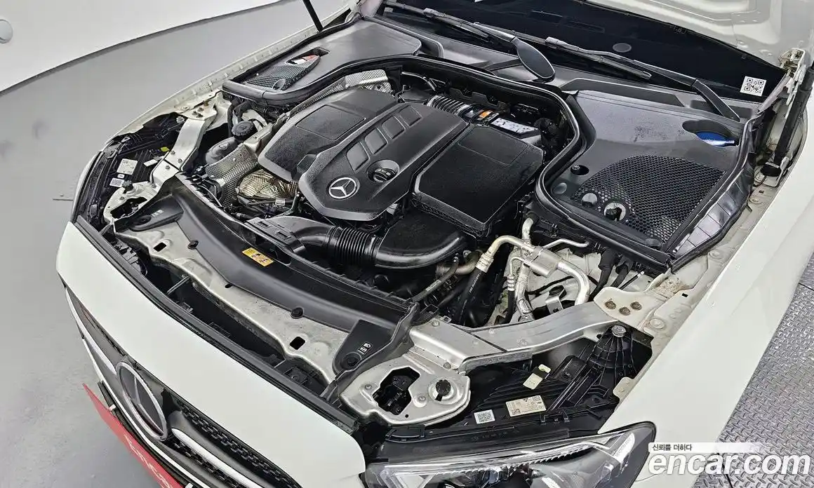 Mercedes-Benz E-Class 2020 1.9 Автомат в Москве № 211955, фото 11