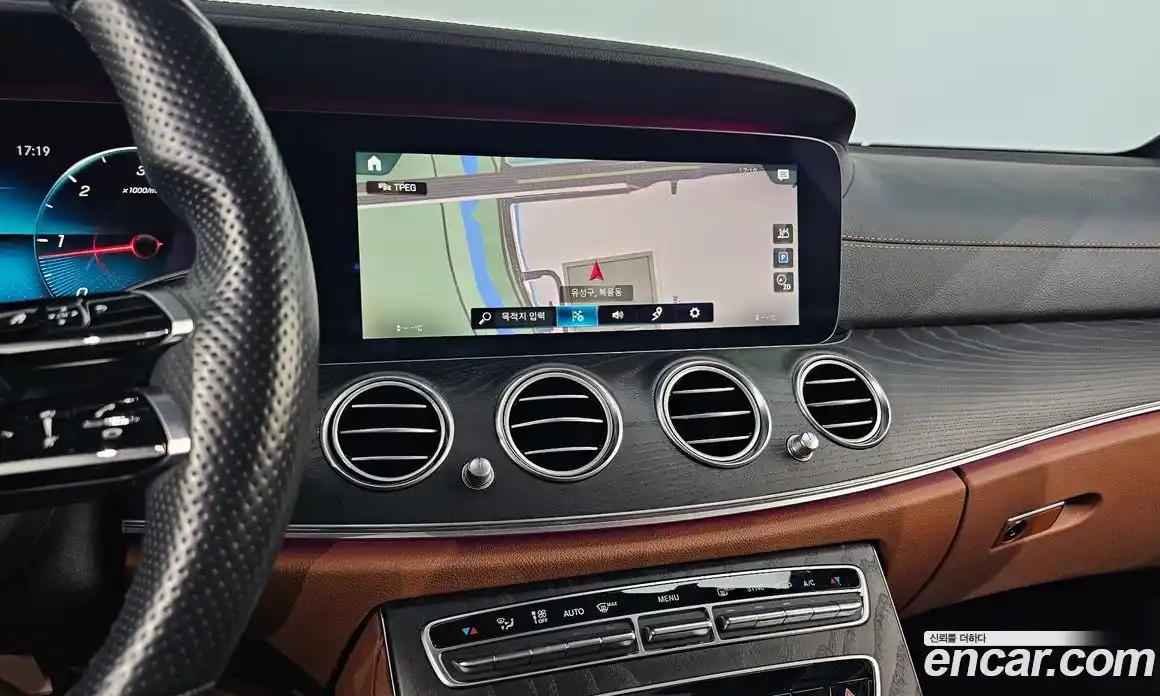 Mercedes-Benz E-Class 2020 1.9 Автомат в Москве № 211955, фото 18