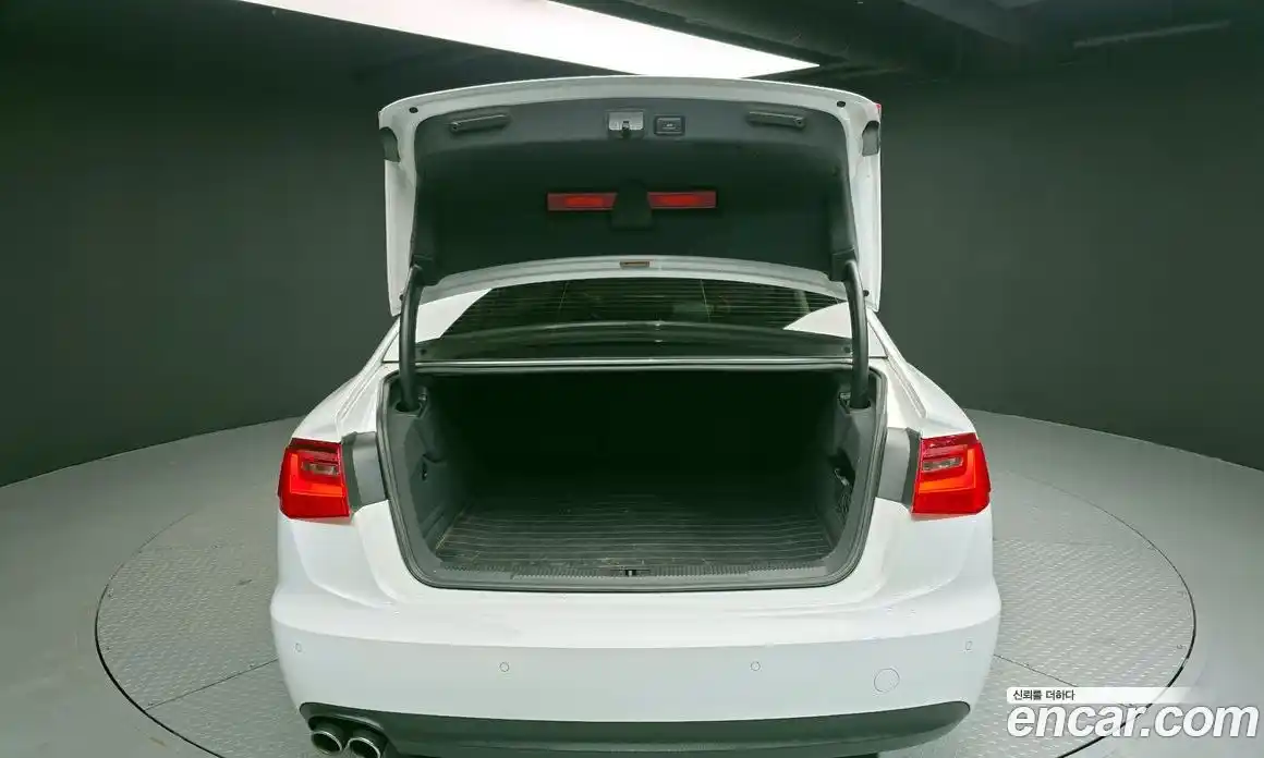 Audi A6 2014 2.0 Автомат в Москве № 212477, фото 2