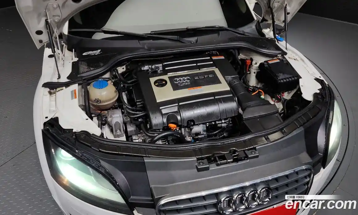 Audi TT 2008 2.0 Автомат в Москве № 212637, фото 13