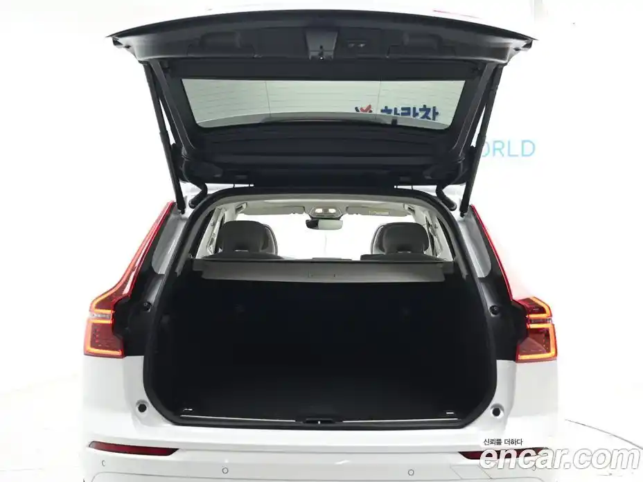 Volvo XC60 2026 2.0 Автомат в Москве № 212755, фото 20