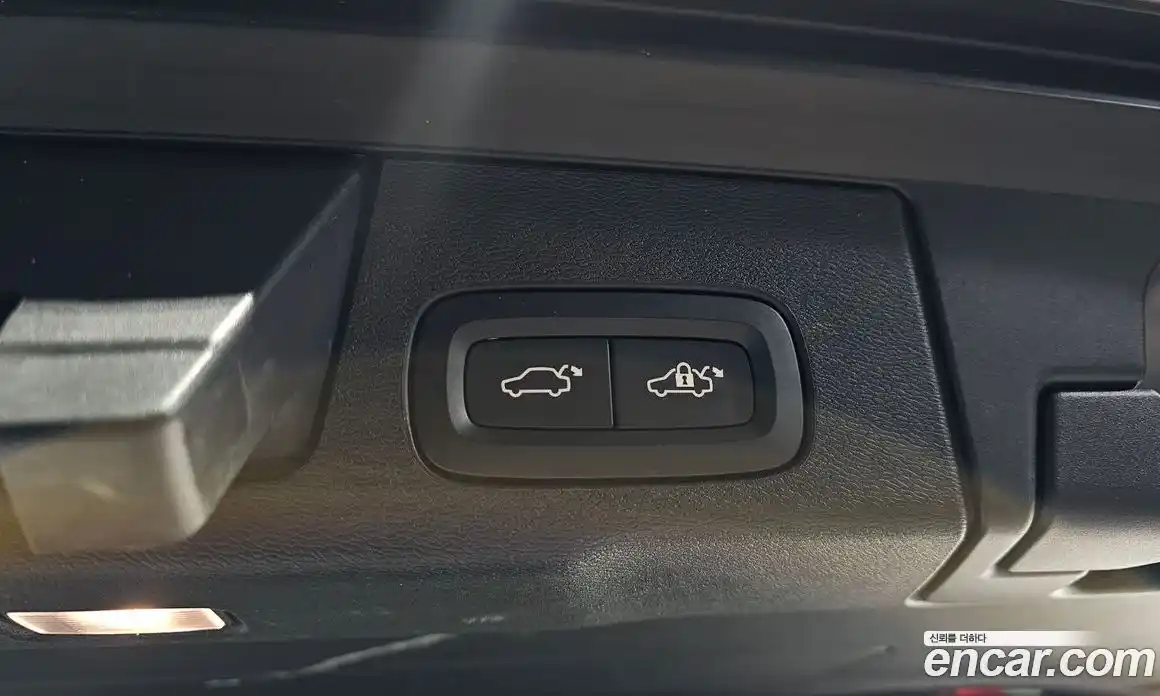 Volvo XC60 2022 2.0 Автомат в Москве № 212867, фото 14