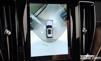 Volvo XC60 2022 2.0 Автомат в Москве № 212867, миниатюра 2