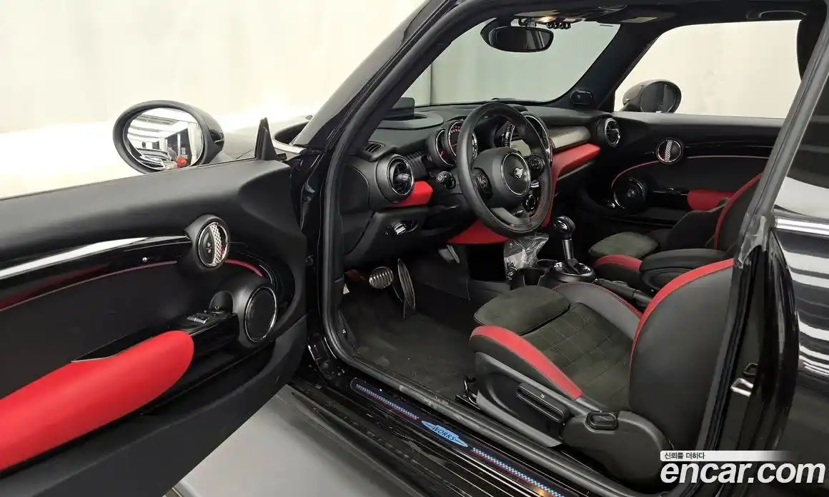 Mini Cooper 2019 2.0 Автомат в Москве № 214225, фото 16