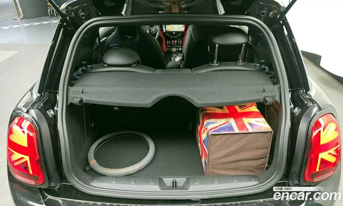 Mini Cooper 2019 2.0 Автомат в Москве № 214225, фото 17