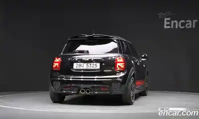 Mini Cooper 2019 2.0 Автомат в Москве № 214225, миниатюра 10
