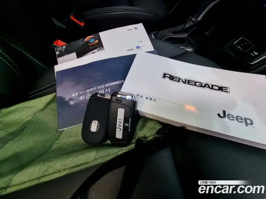 Jeep Renegade 2020 2.4 Автомат в Москве № 215488, фото 19