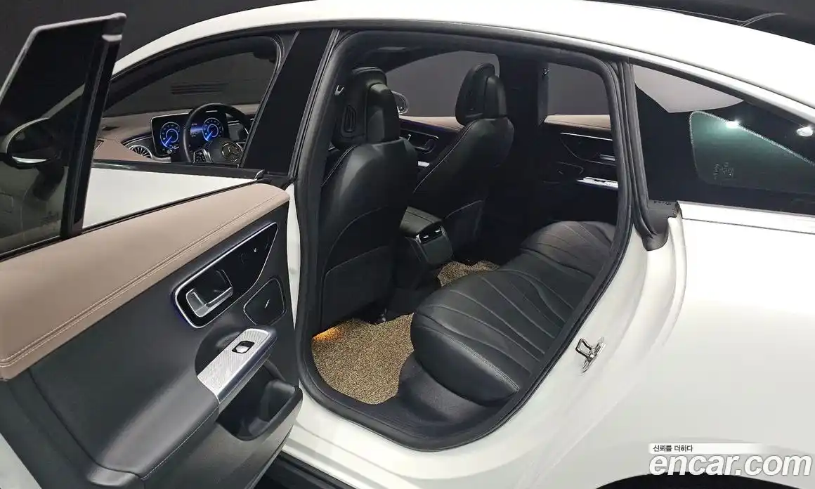 Mercedes-Benz EQE 2023 0.3 Автомат в Москве № 222894, фото 13