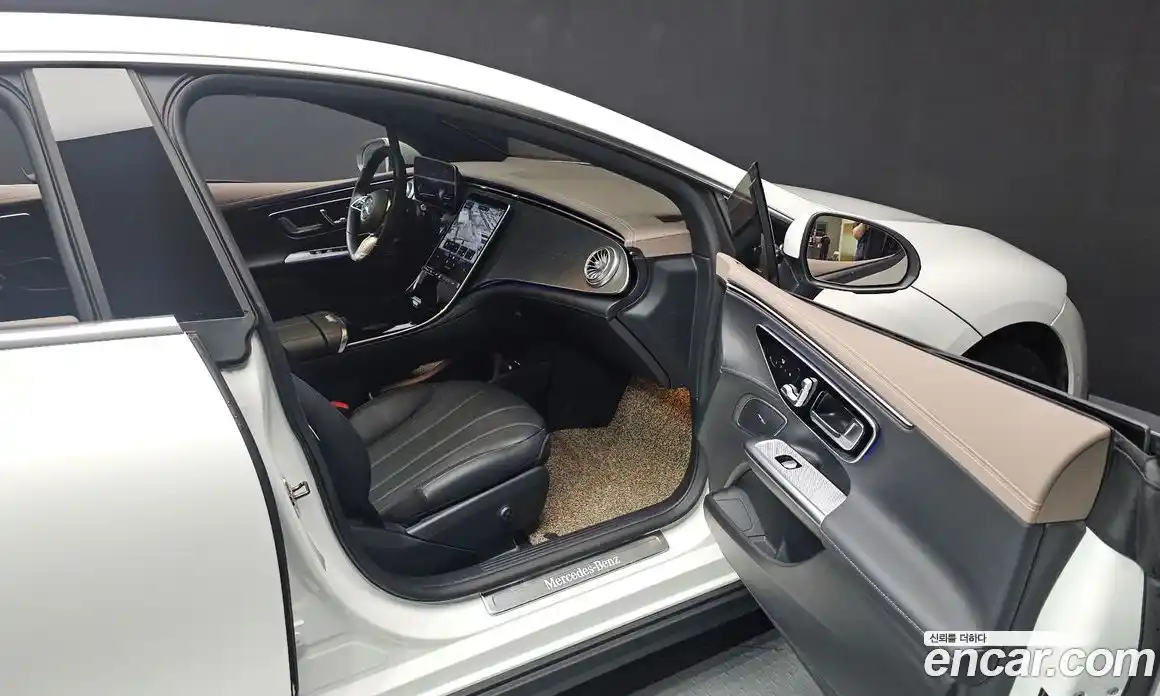 Mercedes-Benz EQE 2023 0.3 Автомат в Москве № 222894, фото 3