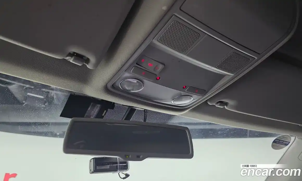 Volkswagen Tiguan 2014 2.0 Автомат в Москве № 227104, фото 3